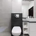 Plac Na Groblach 5 By Homeprime Krakow
